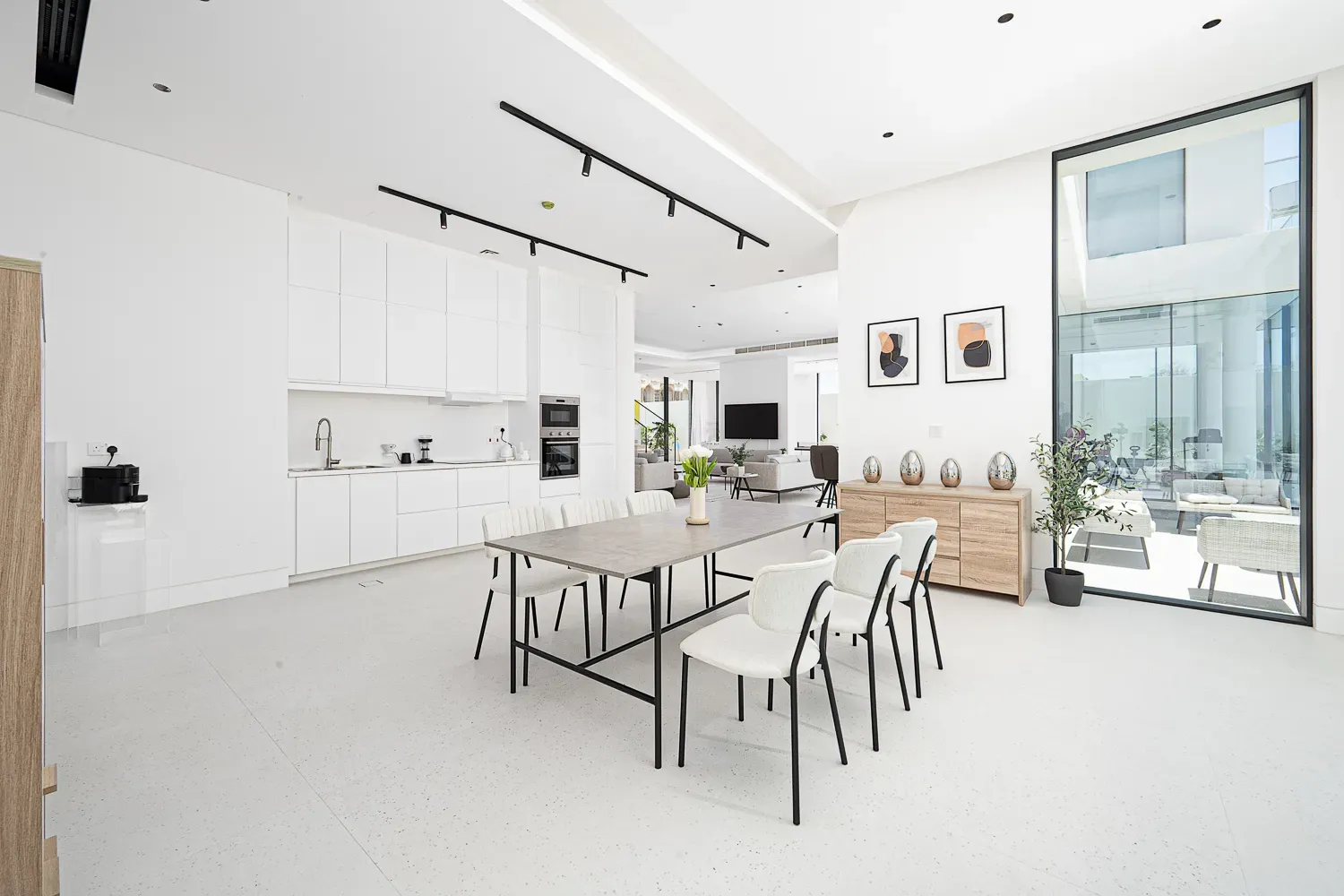 Furnished Vs Unfurnished Properties in Dubai: Making the Right Choice