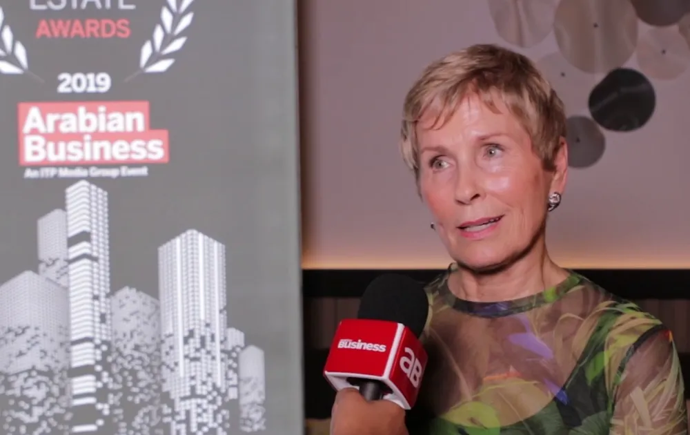 Linda Mahoney honored with Arabian Business Real Estate Legend Award 2019