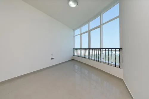 1 Bedroom Apartment in Hydra Avenue Towers