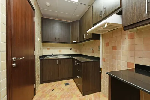 1 Bedroom Apartment in Hydra Avenue Towers