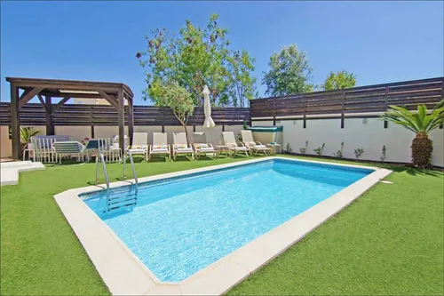 Beachside Villa with Pool