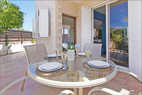 3 Bedrooms House in Pernera Avenue