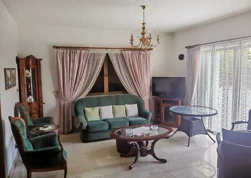 4 Bedrooms Villa in Ekali