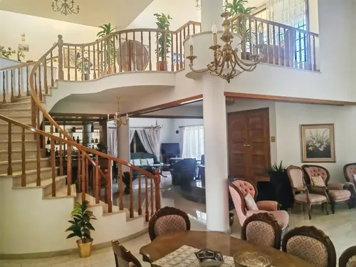 4 Bedrooms Villa in Ekali