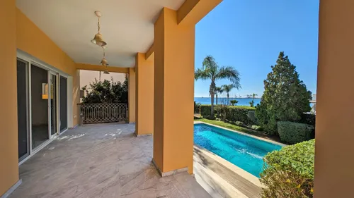 4 Bedrooms Villa in Limassol Centre