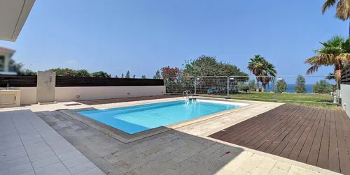 5 Bedrooms Villa in Protaras