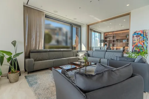 6 Bedrooms Villa in Paniotis