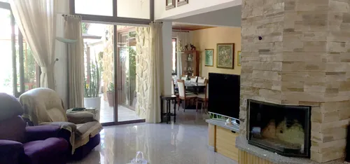 6 Bedrooms House in Soteri Tsaggari 4