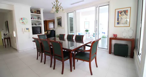 6 Bedrooms House in Paligenesias 30