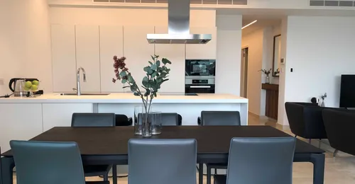 3 Bedrooms Apartment in