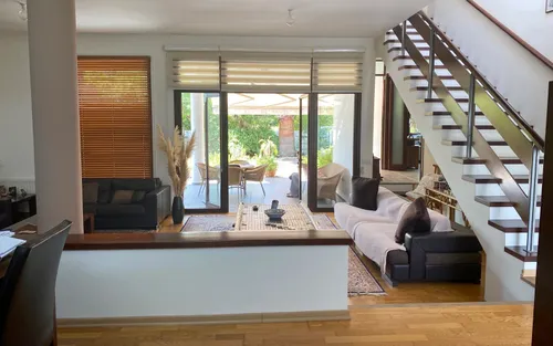 4 Bedrooms House in Miltiadous 9A