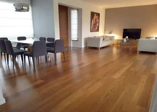 5 Bedrooms House in 2 agoniston