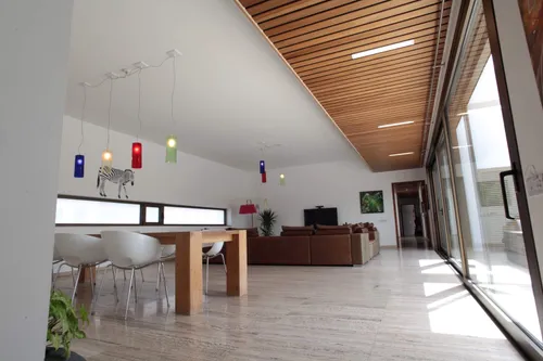 5 Bedrooms House in Apalou 31