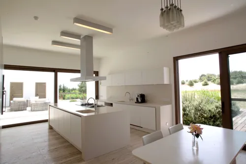 5 Bedrooms House in Apalou 31