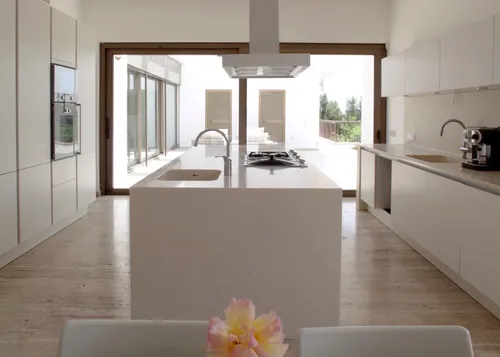 5 Bedrooms House in Apalou 31