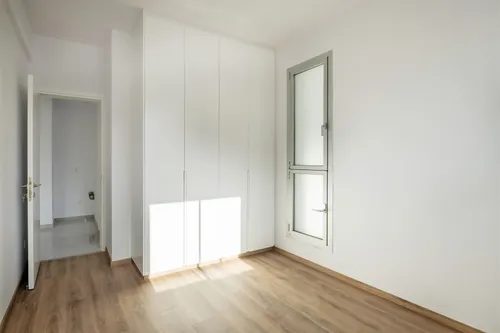 3 Bedrooms Apartment in Karpenisiou 4