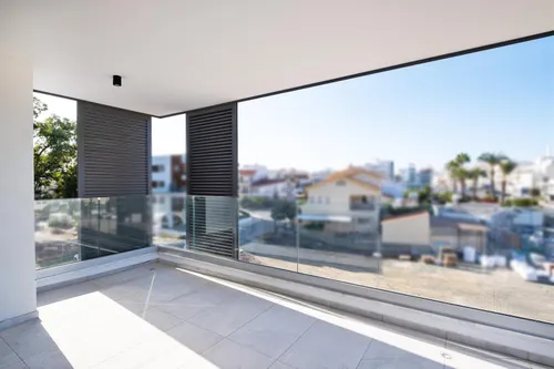 3 Bedrooms Apartment in Karpenisiou 4