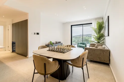 2 Bedrooms Penthouse in Santa Barbara Hill