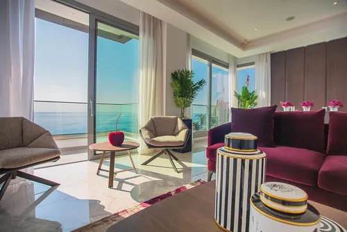 Sea front luxury Apartment