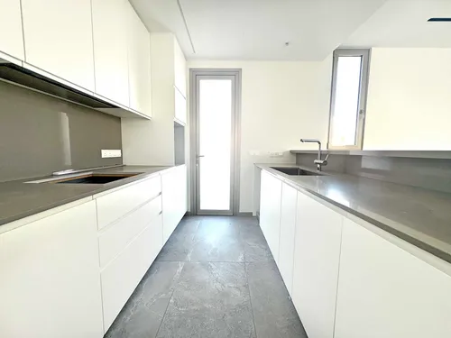 3 Bedrooms Apartment in Ermoupoleos 9