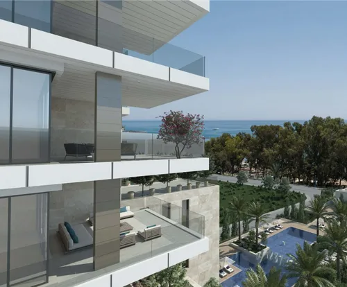 3 Bedrooms Apartment in 62 Amathous ave