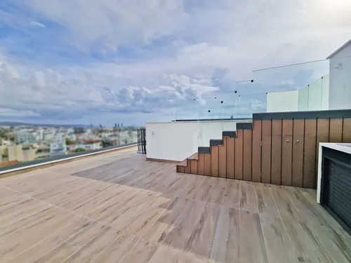 3 Bedrooms Penthouse in Falirou & Nikis