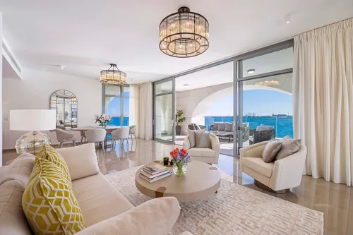 Exquisite Duplex Seafront luxury