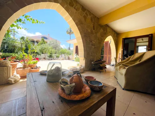 4 Bedrooms House in Iras 7