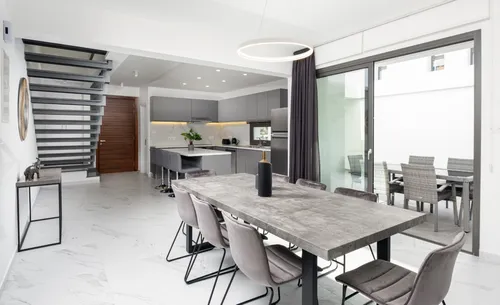 4 Bedrooms House in Agapis