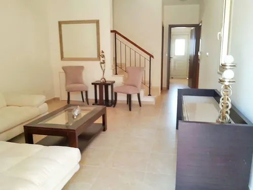 Perfect Maisonette in Moni