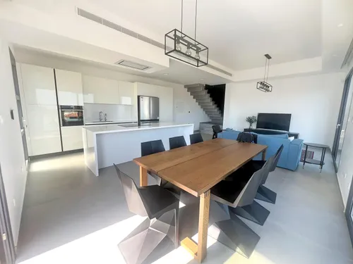 4 Bedrooms House in 8 Patroklou Kokkinou