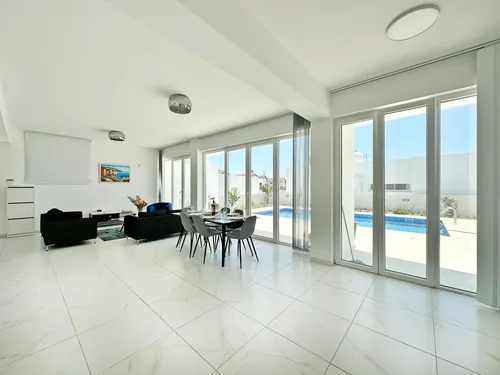 3 Bedrooms House in Pyla