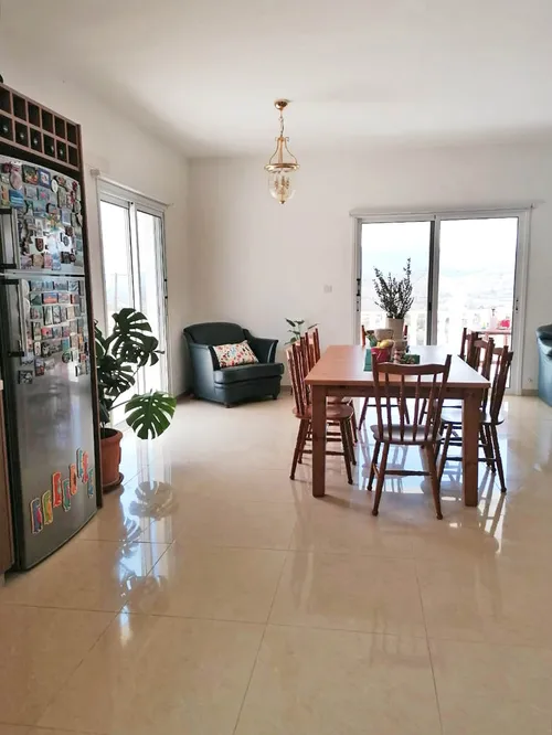 4 Bedrooms House in Eptagonia