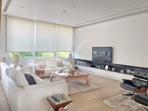 5 Bedrooms House in Eleonon 25