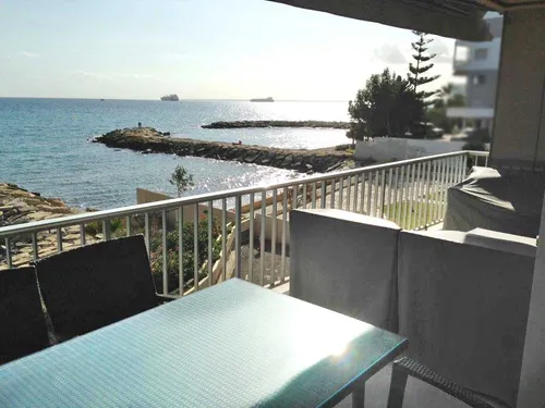 3 Bedrooms Apartment in Vasileos Georgiou A
