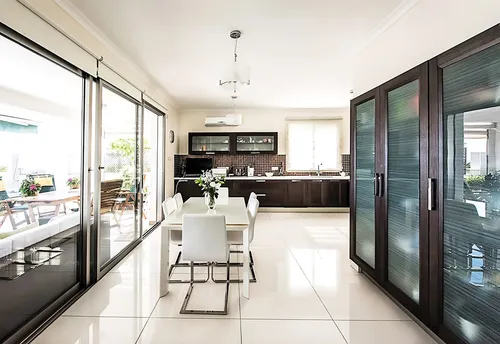 4 Bedrooms House in Dromos Larnacas - Dekelias