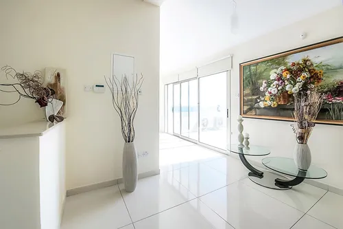 4 Bedrooms House in Dromos Larnacas - Dekelias