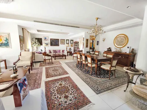 7 Bedrooms House in Pentelis