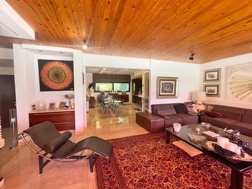 5 Bedrooms House in Gregori Afxentiou 30