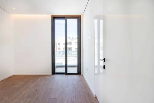 2 Bedrooms Penthouse in Demetre Nikolaidi