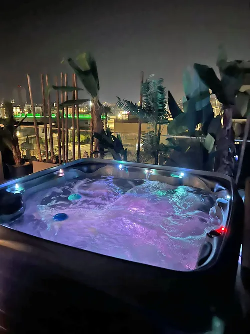 2 Bedrooms Penthouse in 130 Arch. Makariou Panthea