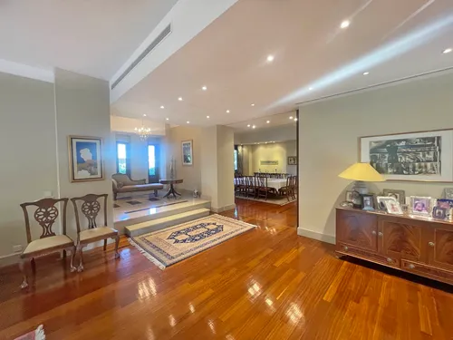 6 Bedrooms House in Michael Christodoulide 7