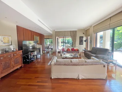 6 Bedrooms House in Michael Christodoulide 7