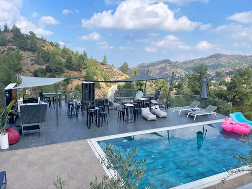 5 Bedrooms House in Kakopetria