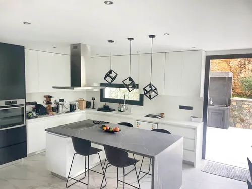 5 Bedrooms House in Kakopetria