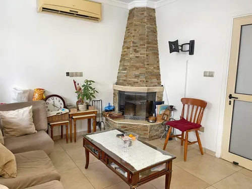 3 Bedrooms House in 17 Larnakos