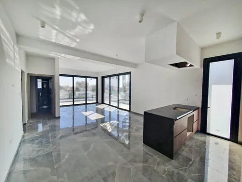 4 Bedrooms Penthouse in Georgiou Fassoulioti 13