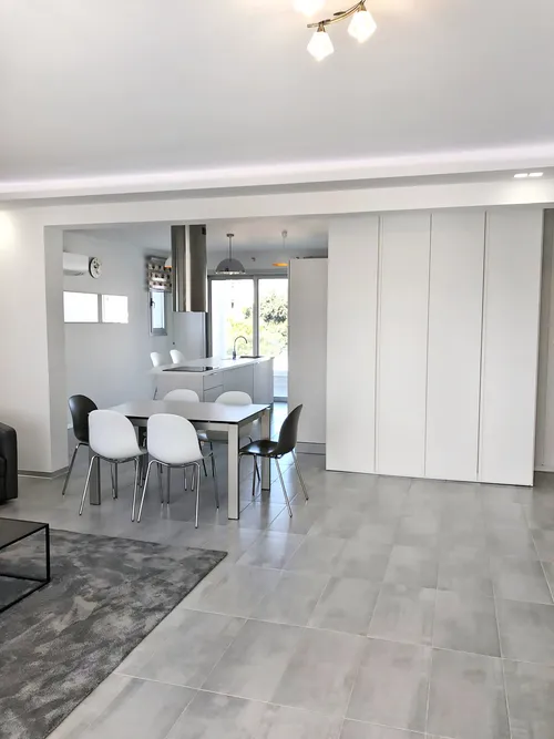 3 Bedrooms Apartment in Neapoli