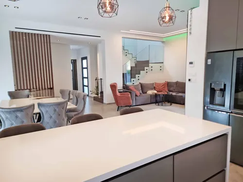 4 Bedrooms Villa in Parekklisia