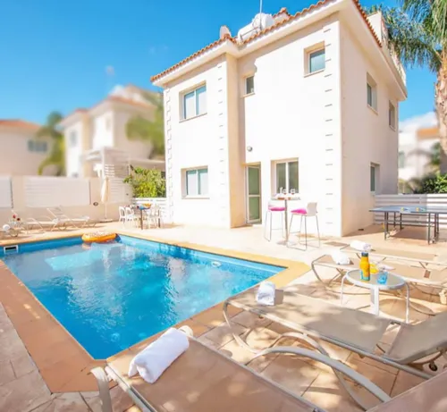 4 Bedrooms House in Kavo Grego 544